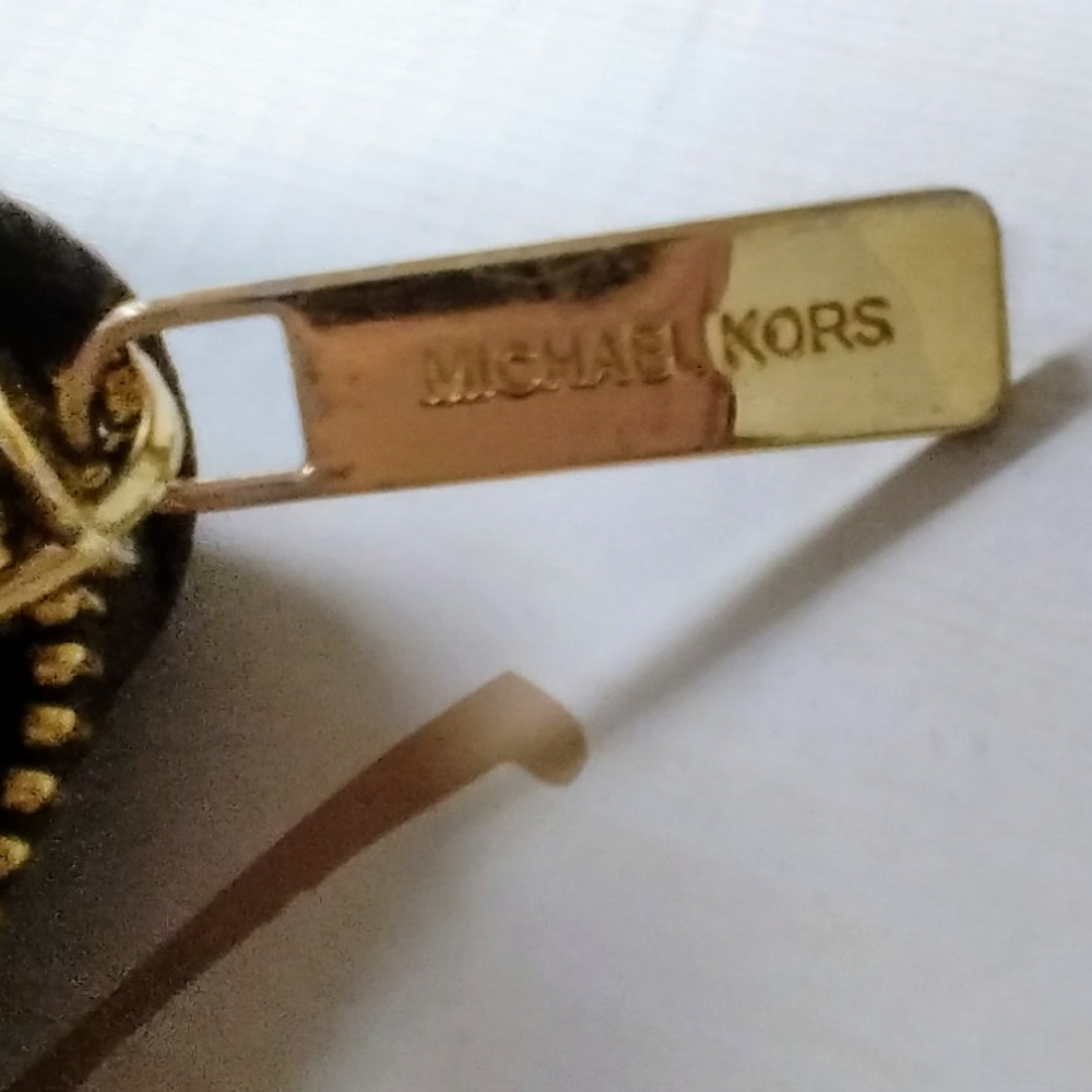 MICHAEL KORS Clutch Wallet - Picture 11 of 16